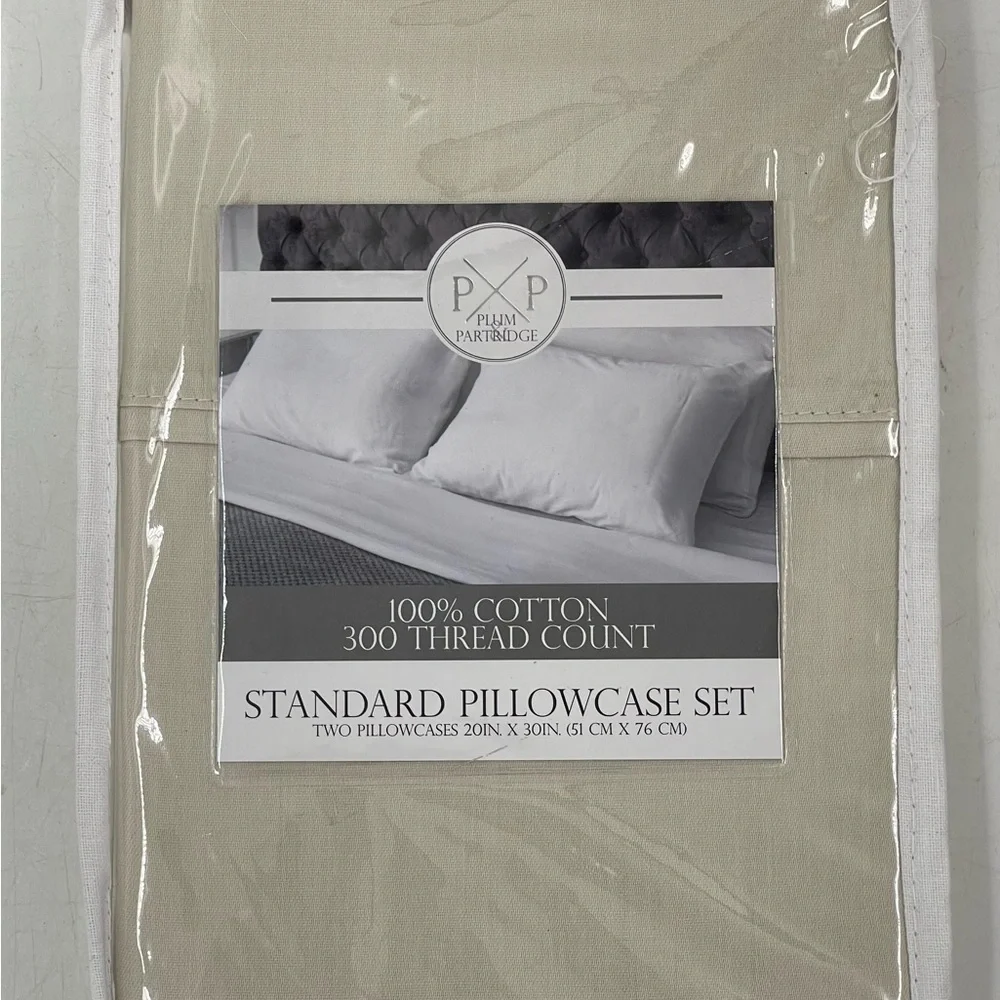 Plum & Partridge Pillow Cases Tan Standard Pillow 300 Thread Count 20” X 30” NIP